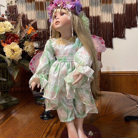 Vintage Kelly J Porcelain Doll from 2001 #D 651 - Picture 2 of 6